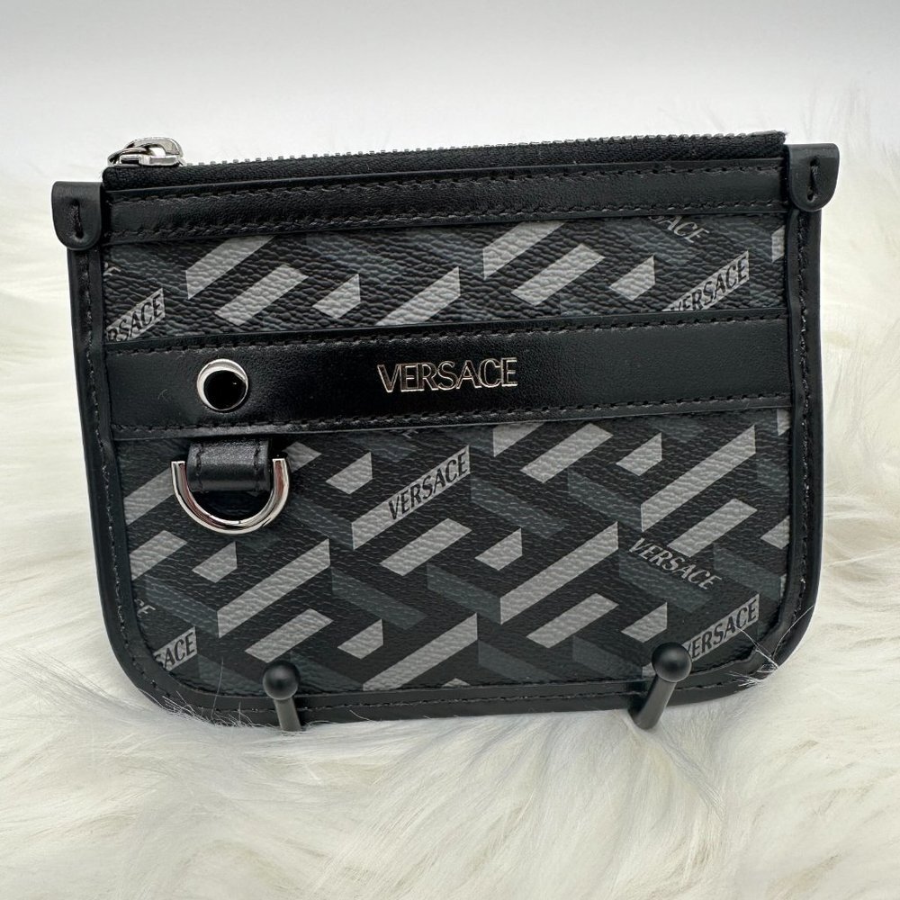 NWT Versace La Greca Monogram Zipped Belt / Clutch Bag - Picture 2 of 6